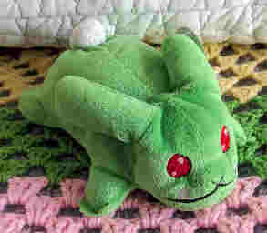 Another view of the Gaia Online Grunny Plush